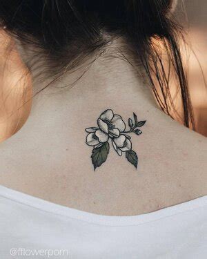 Flor de jazmín: significado y tatuajes